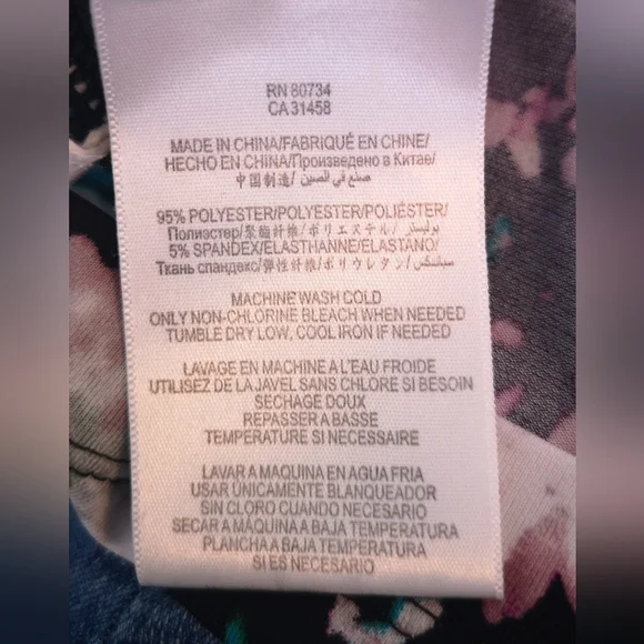 BCBG MaxAzria X-Small Short Sleeve Pink Floral Print Faux Wrap V-neck Dress - Picture 11 of 12